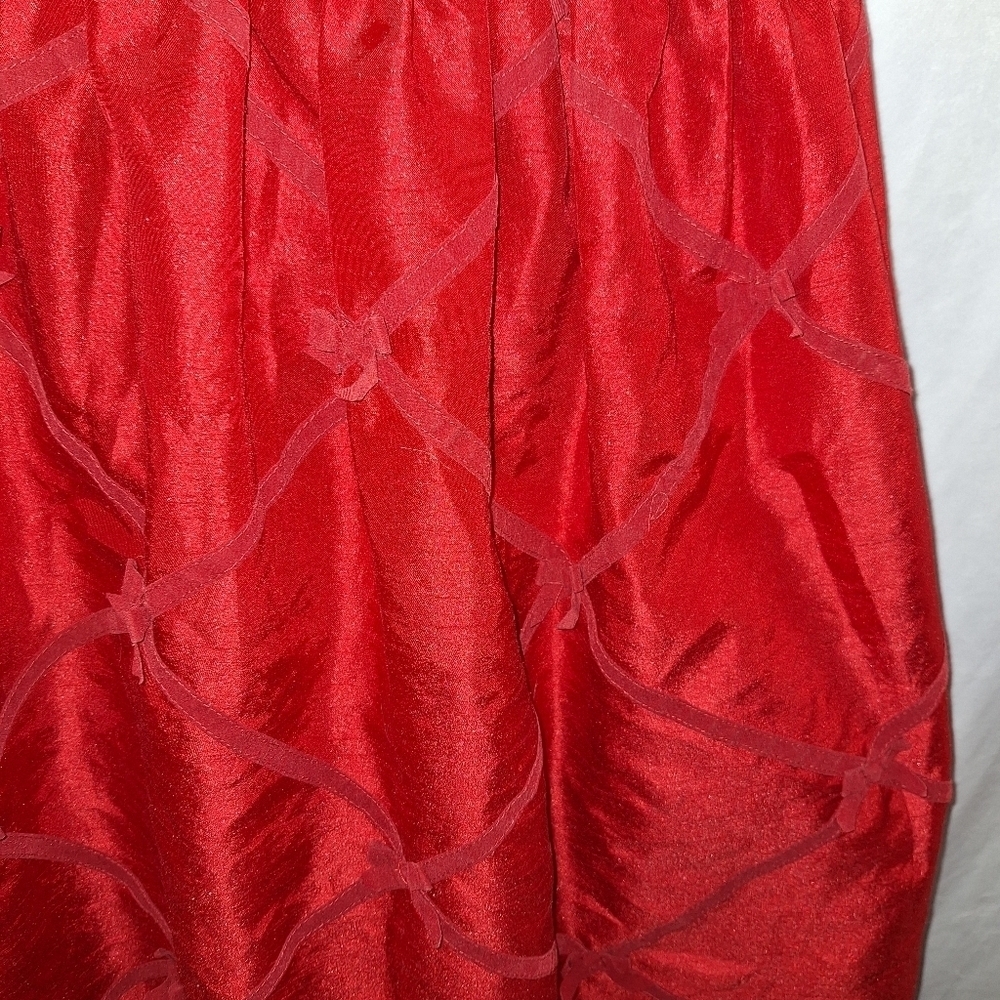 Girls Elegant Red Sleeveless Dress - Picture 3 of 5